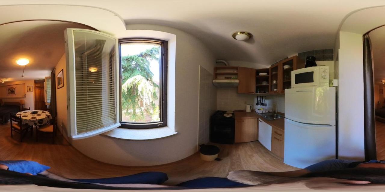 Ferienwohnung Srecko Bale Exterior foto